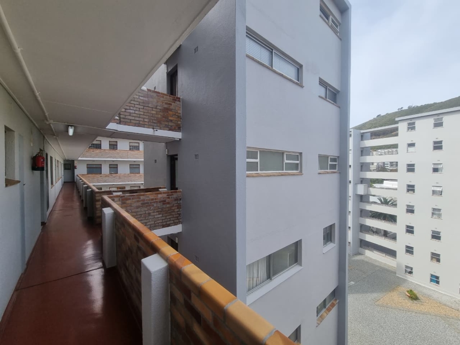 To Let 0 Bedroom Property for Rent in Sea Point Western Cape